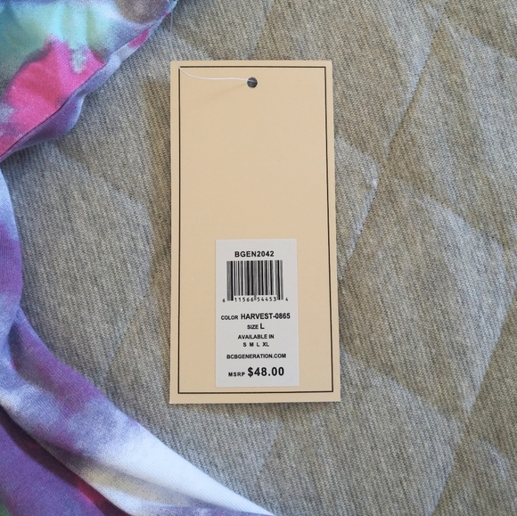 ✨️HP✨️ BCBGeneration Cropped Tie Dye☮️ Tee - NWT - Picture 7 of 7